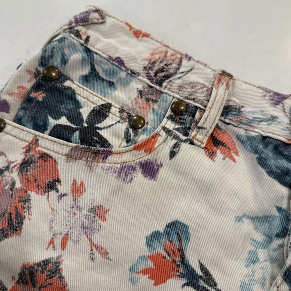 Free People Womens Floral Denim Shorts Size 27 EUC‎ - Picture 4 of 8